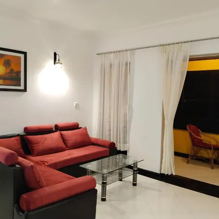 Riviera Palms 1 Luxury 1 Bhk Apartment With Swimmimg Pool View- Arpora - Near Baga Beach Old Goa Exterior photo