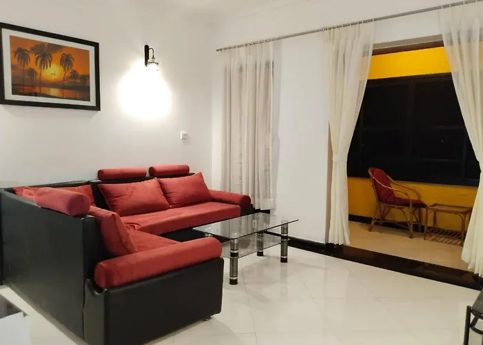 Riviera Palms 1 Luxury 1 Bhk Apartment With Swimmimg Pool View- Arpora - Near Baga Beach