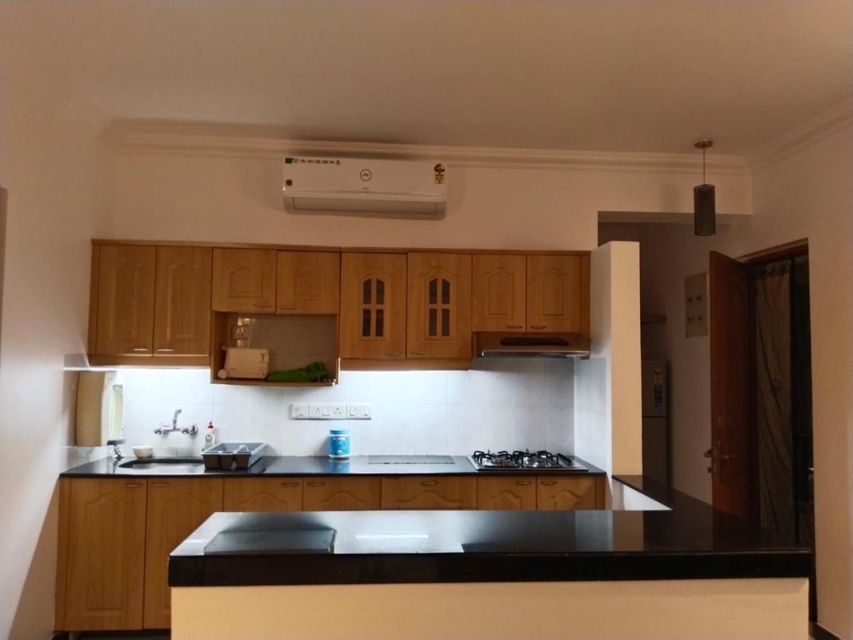 Apartment Riviera Palms 1 Luxury 1 Bhk With Swimmimg Pool View- Arpora - Near Baga Old Goa