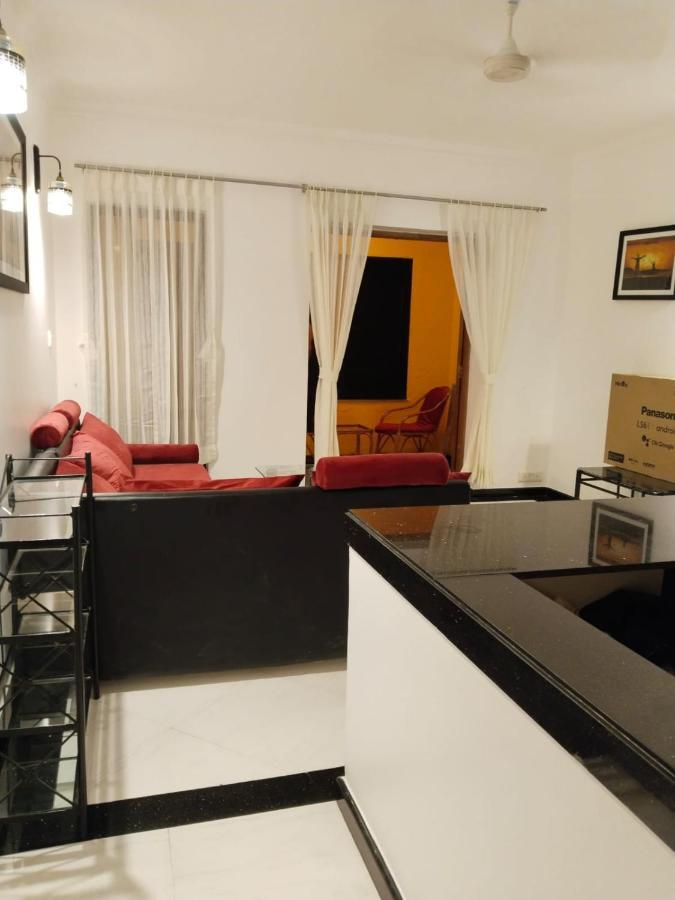 Riviera Palms 1 Luxury 1 Bhk With Swimmimg Pool View- Arpora - Near Baga Old Goa