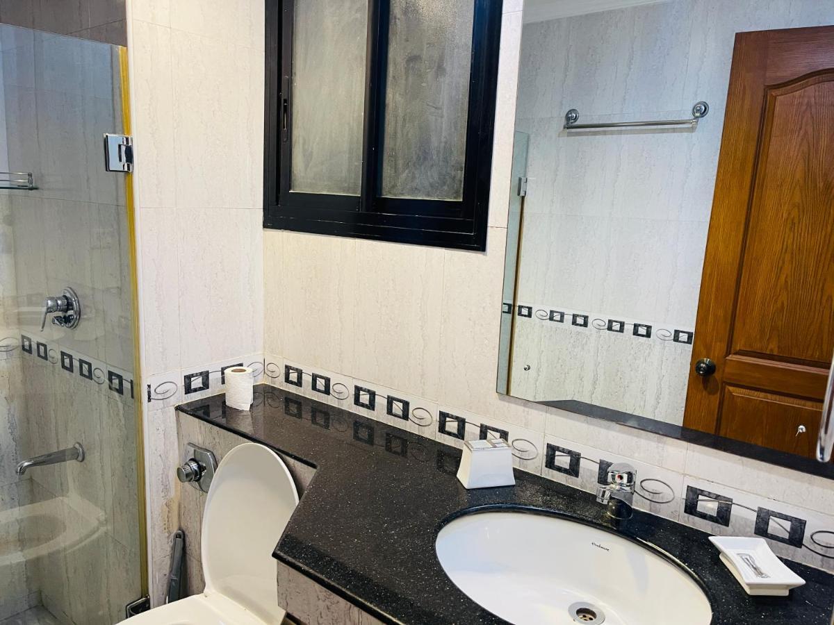 Apartment Riviera Palms 1 Luxury 1 Bhk With Swimmimg Pool View- Arpora - Near Baga