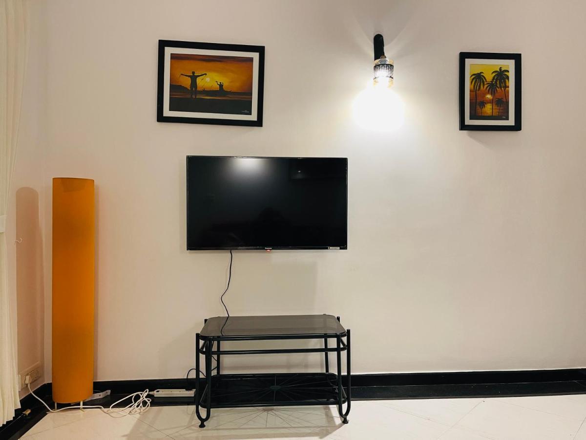 Riviera Palms 1 Luxury 1 Bhk With Swimmimg Pool View- Arpora - Near Baga * Old Goa