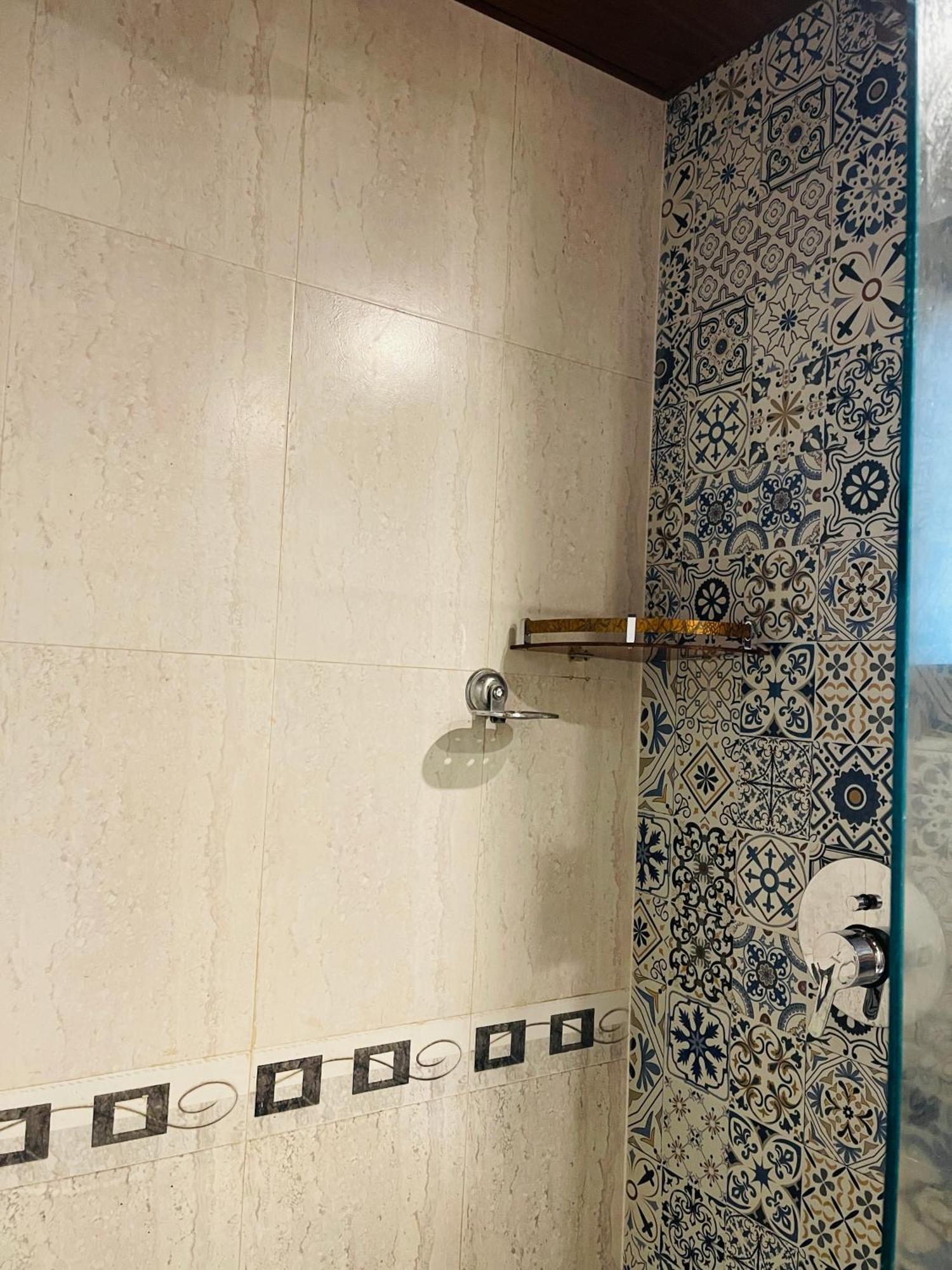 Riviera Palms 1 Luxury 1 Bhk With Swimmimg Pool View- Arpora - Near Baga Apartment